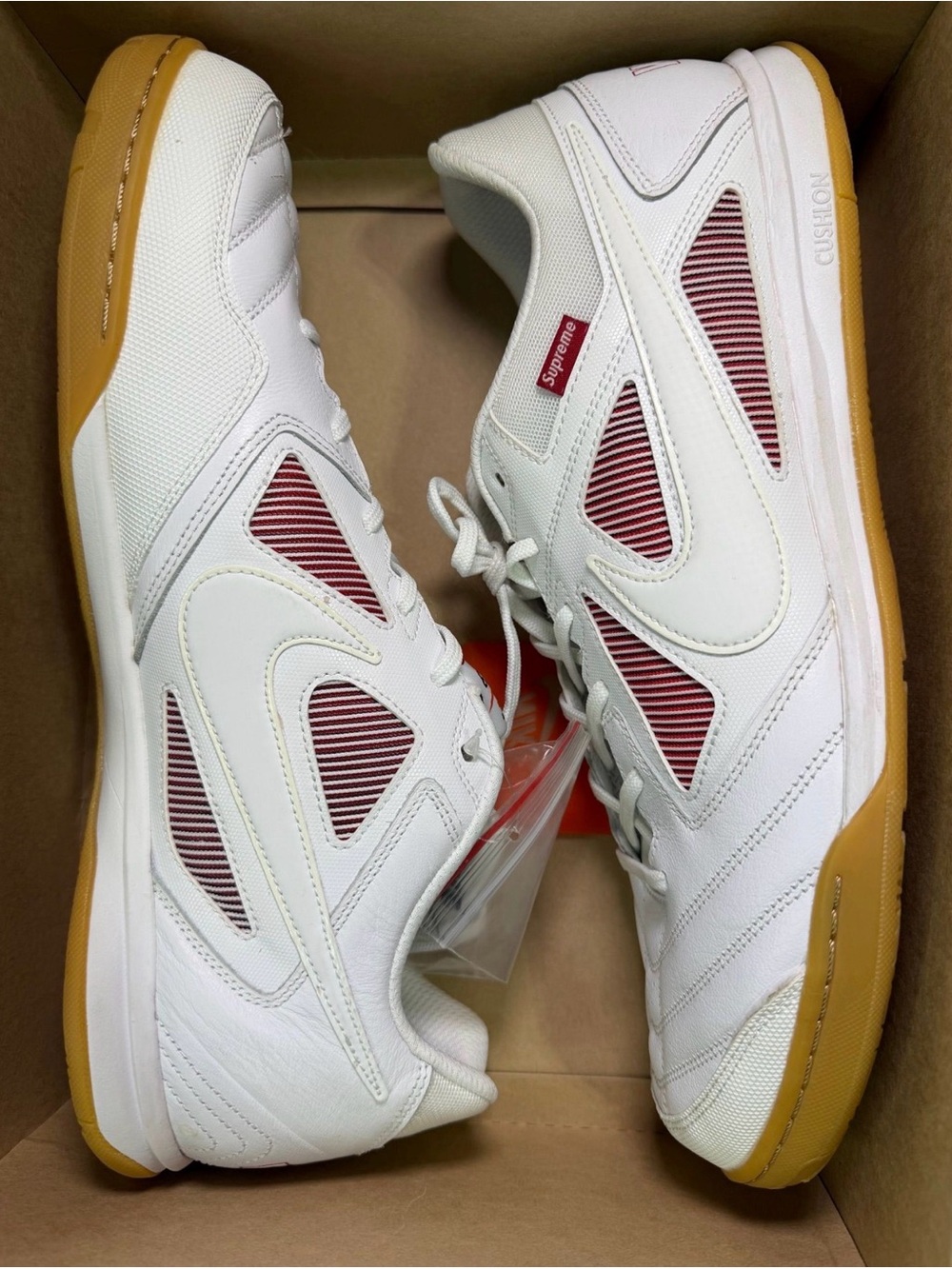 Nike Supreme SB Gato
